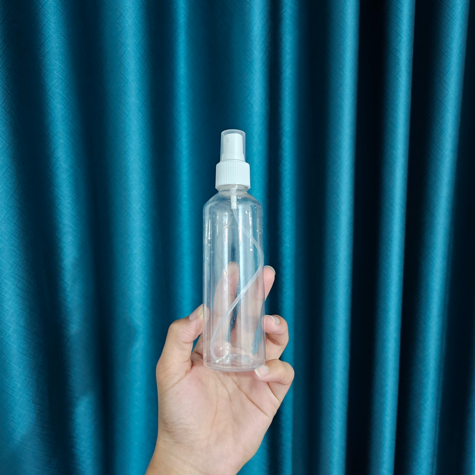 Water Spray Bottle - 200 ML - Image 2